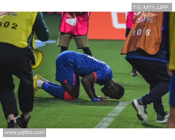 沙尔克04客场溃败法兰克福连胜队史第一个盛世